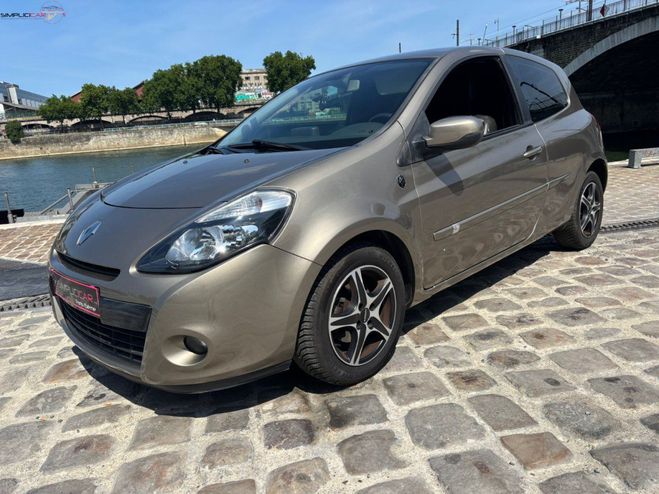 Renault Clio III 1.6 16V 110 SL XV De France Euro 5 A Beige de 2012