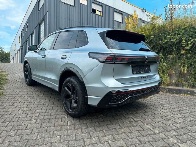 Volkswagen Tiguan 2.0 TDI DSG R-Line Gris de 2024