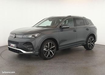  Voir détails -Volkswagen Tiguan 2.0 TDI DSG R-Line Pano Navi Keyless à Saint-Romain-de-Jalionas (38)
