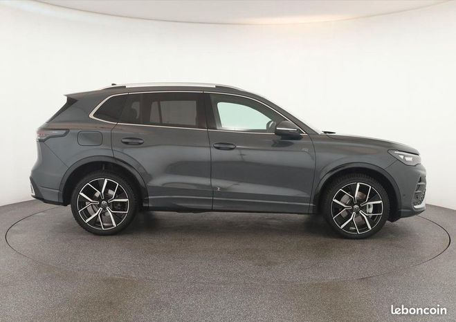 Volkswagen Tiguan 2.0 TDI DSG R-Line Pano Navi Keyless Gris de 2024