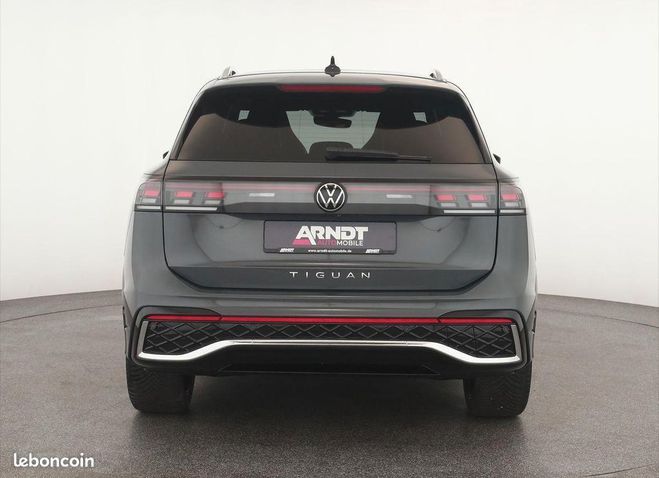 Volkswagen Tiguan 2.0 TDI DSG R-Line Pano Navi Keyless Gris de 2024
