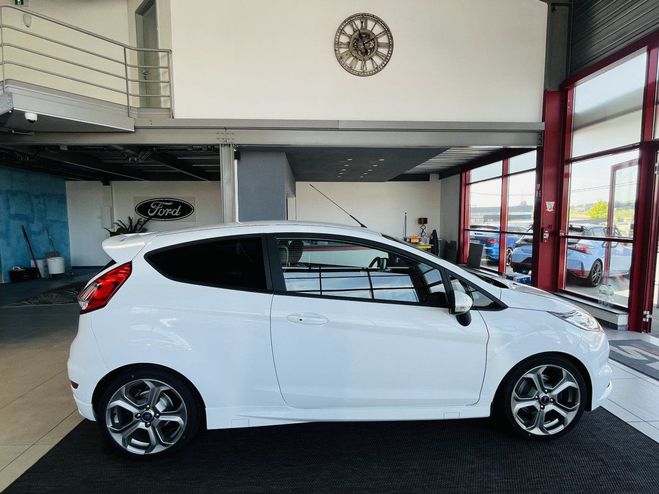Ford Fiesta 1,6 182 GPS KEYLESS PARK PILOT RECARO HI BLANC de 2016