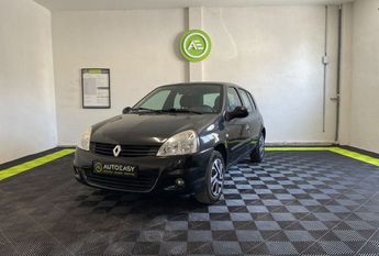  Voir détails -Renault Clio Campus II 1.2 16v 75ch .com 5p / CLIMATI à Sarrians (84)