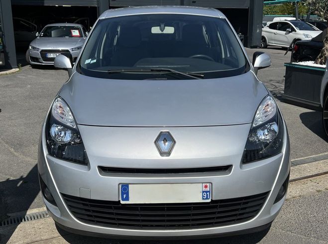 Renault Scenic GRAND 3 III 1.5 DCI 110 Cv 7 PLACES / CR Gris de 2011