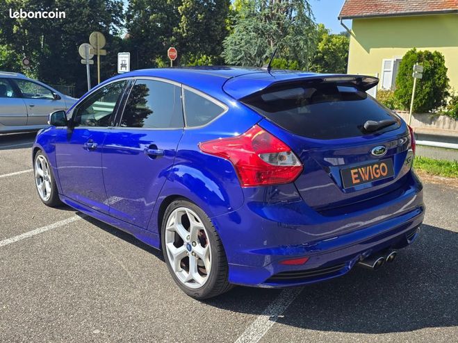 Ford Focus ST 2.0 SCTI 250ch ECOBOOST-IMMAT FRANCE Bleu de 2012