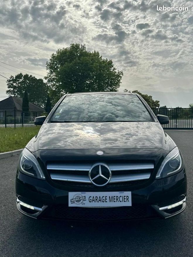 Mercedes Classe B 180 1.8 CDI 109ch SPORT Noir de 2012