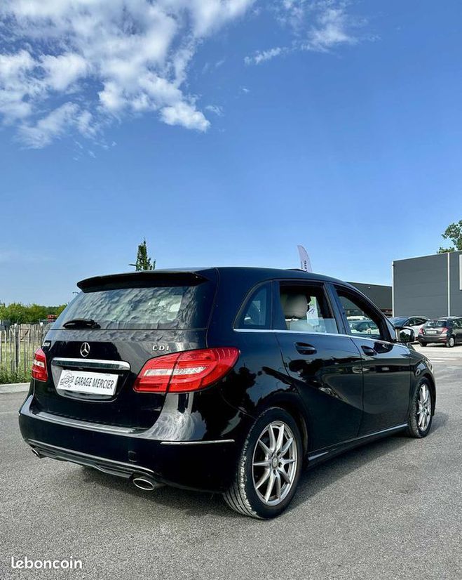 Mercedes Classe B 180 1.8 CDI 109ch SPORT Noir de 2012
