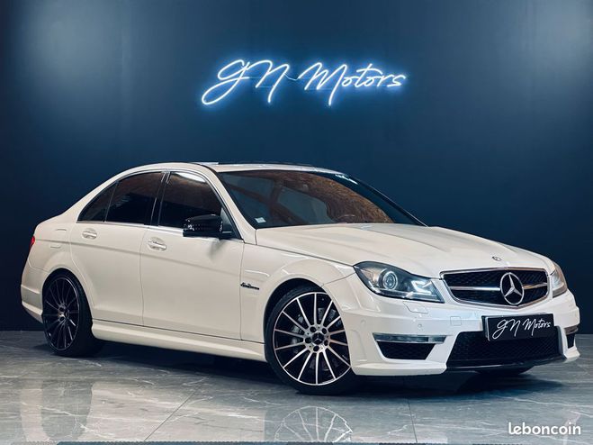 Mercedes Classe C 63 amg speedshift mct c63 w204 garantie  Blanc de 2012