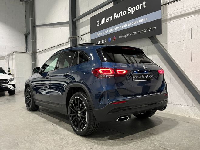 Mercedes Classe GLA Classe 250 E 218 cv Amg Line 8G-DCT Bleu de 2020