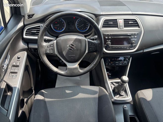 Suzuki SX4 S-Cross 1.6 VVT 120 Pack 1re Main Bleu de 2013