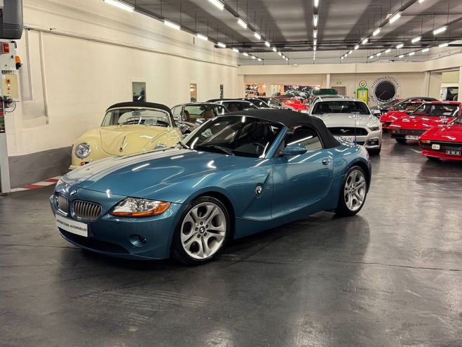 BMW Z4 3.0 i bleu maldives metalis de 2003