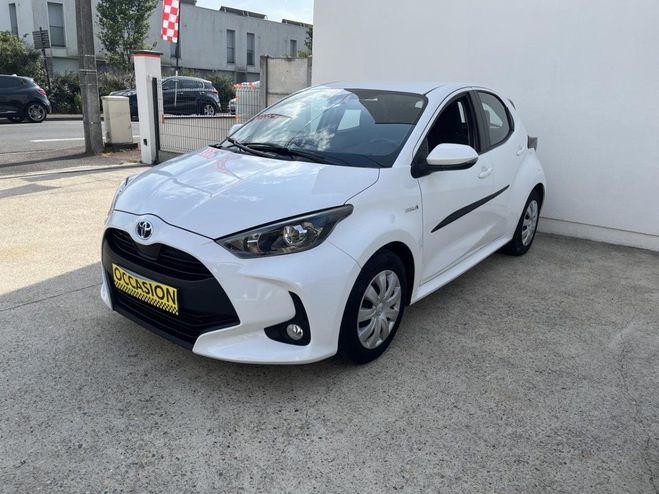 Toyota Yaris 1.5 Hybride 116h FRANCE BUSINESS BOITE A BLANC de 2021
