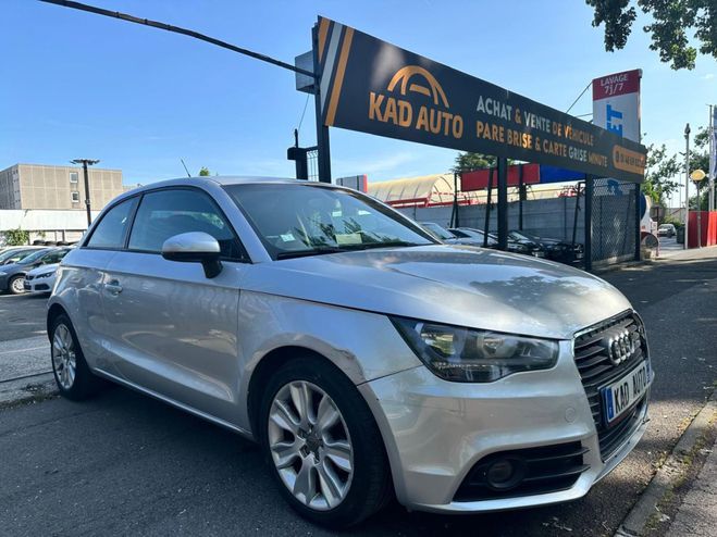 Audi A1 1.6 TDI 90 AMBIENTE S TRONIC GRIS de 