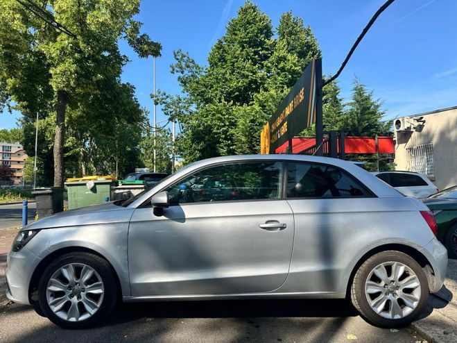 Audi A1 1.6 TDI 90 AMBIENTE S TRONIC GRIS de 