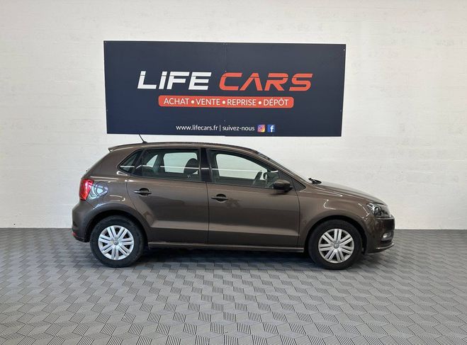 Volkswagen Polo V 1.0 75ch 2014 Trendline 5p 2me main E INC. de 2014