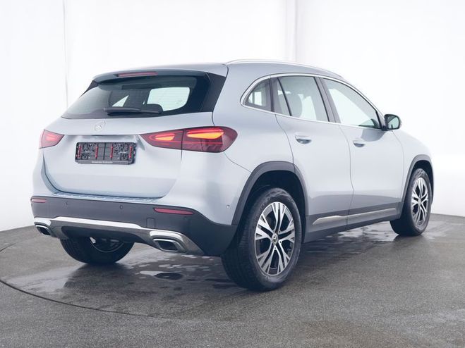 Mercedes Classe GLA classe 180 Progressive LED Kamera Argent Peinture Mtallise de 