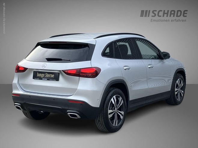 Mercedes Classe GLA classe 180 Progressive LED Night Argent Peinture Mtallise de 