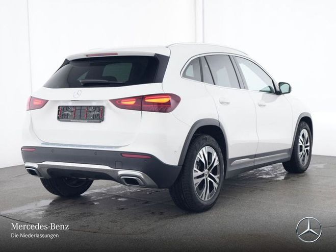 Mercedes Classe GLA classe 180 PROGRESSIVE ADVANCED WD Blanc de 