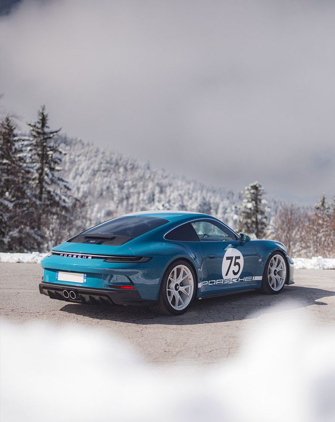 Porsche 911 GT3 Touring BVM6 PTS Oslo Blue de 2024