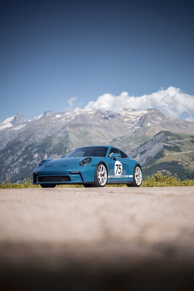Porsche 911 GT3 Touring BVM6 PTS Oslo Blue de 2024