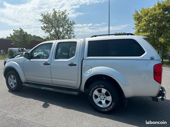 Nissan Navara D40 2.5 DCI 174cv Cuir-Clim-Camra-13700 Gris de 2007