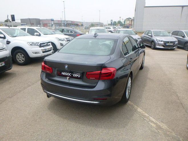 BMW Serie 3 Berline 318 d Luxury Steptronic Gris de 2019