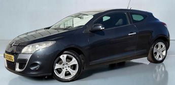  Voir détails -Renault Megane III 1.5 dCi 110 FAP eco2 Carminat TomTom à Thiers (63)