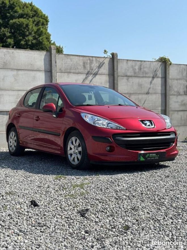 Peugeot 207 Excutive essence Rouge de 2006