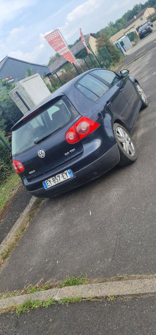 Volkswagen Golf V (1K) 2.0 TDI 140ch (8cv) 16V Turbo - B Gris Fonc de 2004