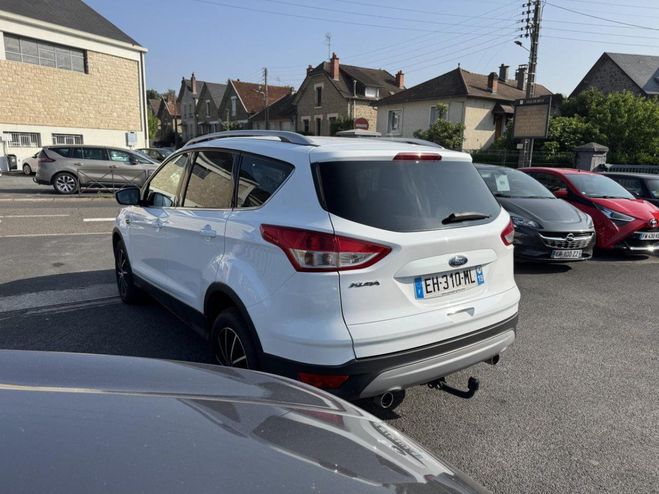 Ford Kuga 2.0 TDCi - 150 4x2 Trend clim   attelage BLANC de 2016