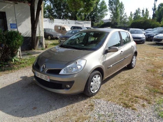 Renault Clio 1.5 DCI 70CH AUTHENTIQUE 5P  de 2008