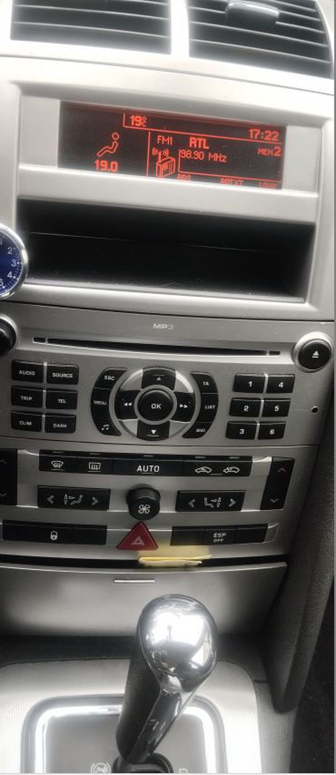 Peugeot 407 2.2 essence PREMIUM PACK  de 2008