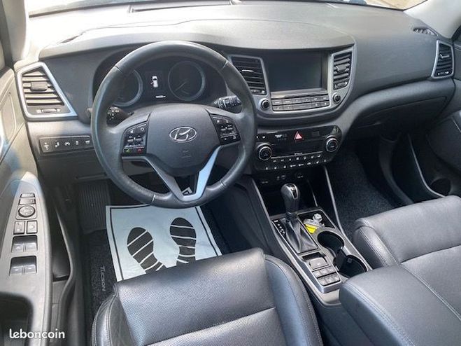 Hyundai Tucson iii 1.7 crdi 141 executive dct-7 Gris de 2017