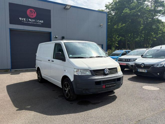 Volkswagen Transporter T5 COURT FOURGON TOLE 2.5 TDI 130 CH 2.8 BLANC de 2007