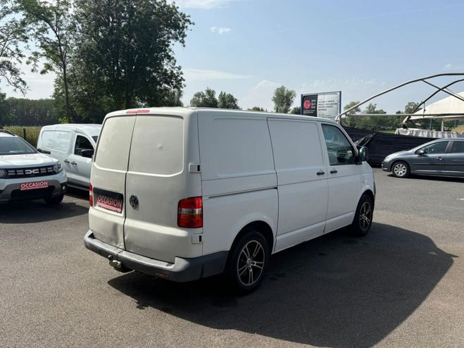 Volkswagen Transporter T5 COURT FOURGON TOLE 2.5 TDI 130 CH 2.8 BLANC de 2007