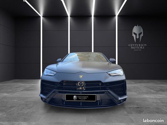 Lamborghini Urus S 4.0 V8 666cv Noir de 2024