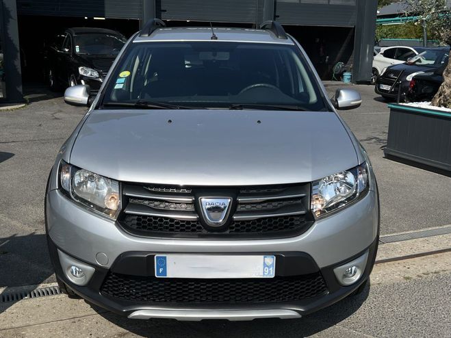 Dacia Sandero II STEPWAY 1.5 DCI 90 CV ECRAN GPS TACTI Gris de 2013