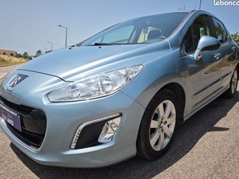  Voir détails -Peugeot 308 1.6 e-HDI à Brignoles (83)