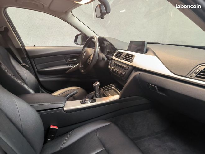 BMW Serie 3 Touring 318D sport 143cv 2eme Main 84000 Gris de 2013