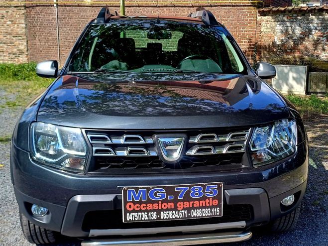 Dacia Duster  gris de 2019