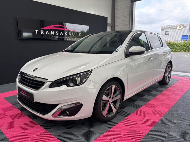 Peugeot 308 1.2 PureTech 130ch SS EAT6 Fline Moteur Blanc de 2015