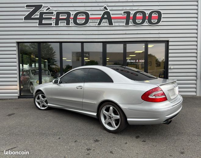 Mercedes Classe CLK Classe benz 500 pack amg v8 m113 Gris de 2003