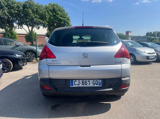 Peugeot 3008 (2) 1.6 HDI 115 ACTIVE Gris de 2012