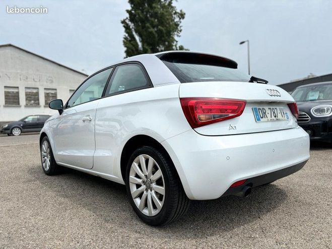 Audi A1 1.2 TFSI 86CH AMBITION Blanc de 2014