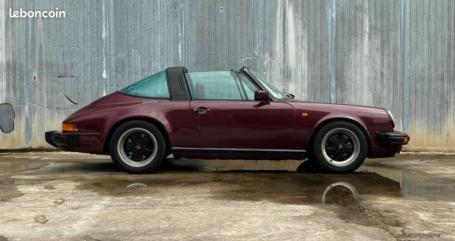 Porsche 911 Carrera 3.2 Targa Ruby Red Bordeaux de 1984