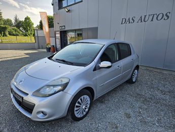  Voir détails -Renault Clio 1.5 dCi 85ch Dynamique 5p à Saint-Jean-de-Linires (49)