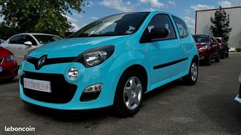  Voir détails -Renault Twingo II 1.2 16V 75 CH Authentique à Monteau (89)