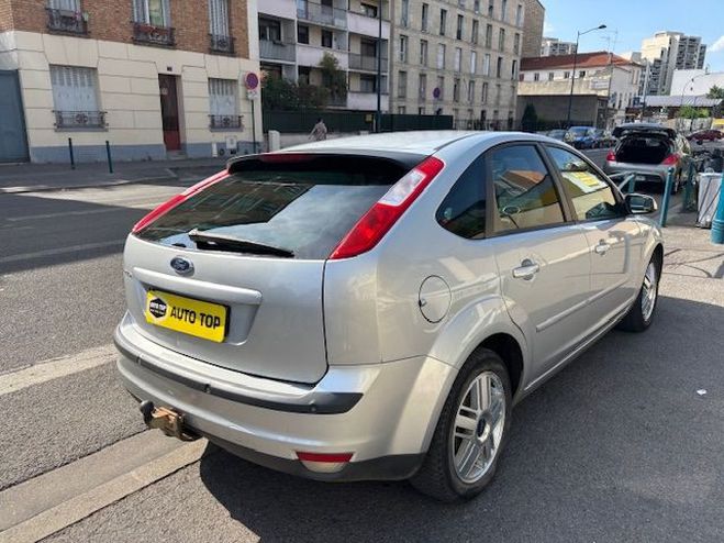 Ford Focus 1.6 100CH GHIA BVA 4P GRIS C de 2007