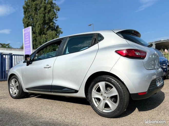 Renault Clio IV 1.5 DCI 90CH BUSINESS ECO Gris de 2014