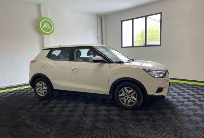 Ssangyong Tivoli 160 e-XDI 115ch 2WD Luxury Blanc de 2016
